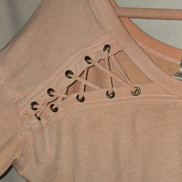 We The Free "First Love" Long Sleeve Oversize Top In Peach Womens Medium - Picture 4 of 7